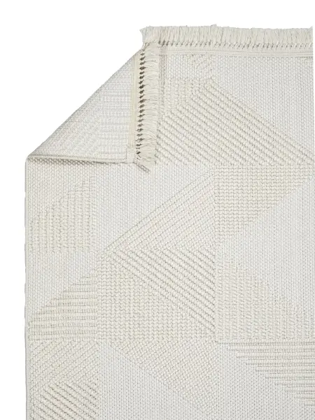 Amore Serisi Ekru Renk Yumuşak Dokuma Makine Halısı GA-3007K