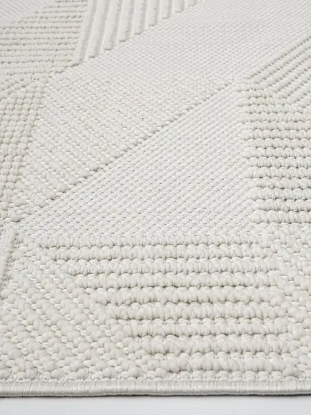 Amore Serisi Ekru Renk Yumuşak Dokuma Makine Halısı GA-3007K