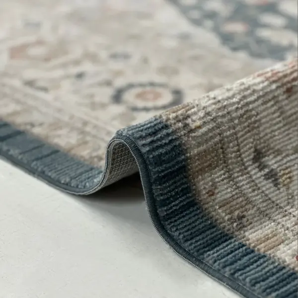 Vintage Serisi Mavi Renk Dokuma Makine Halısı EM-E403